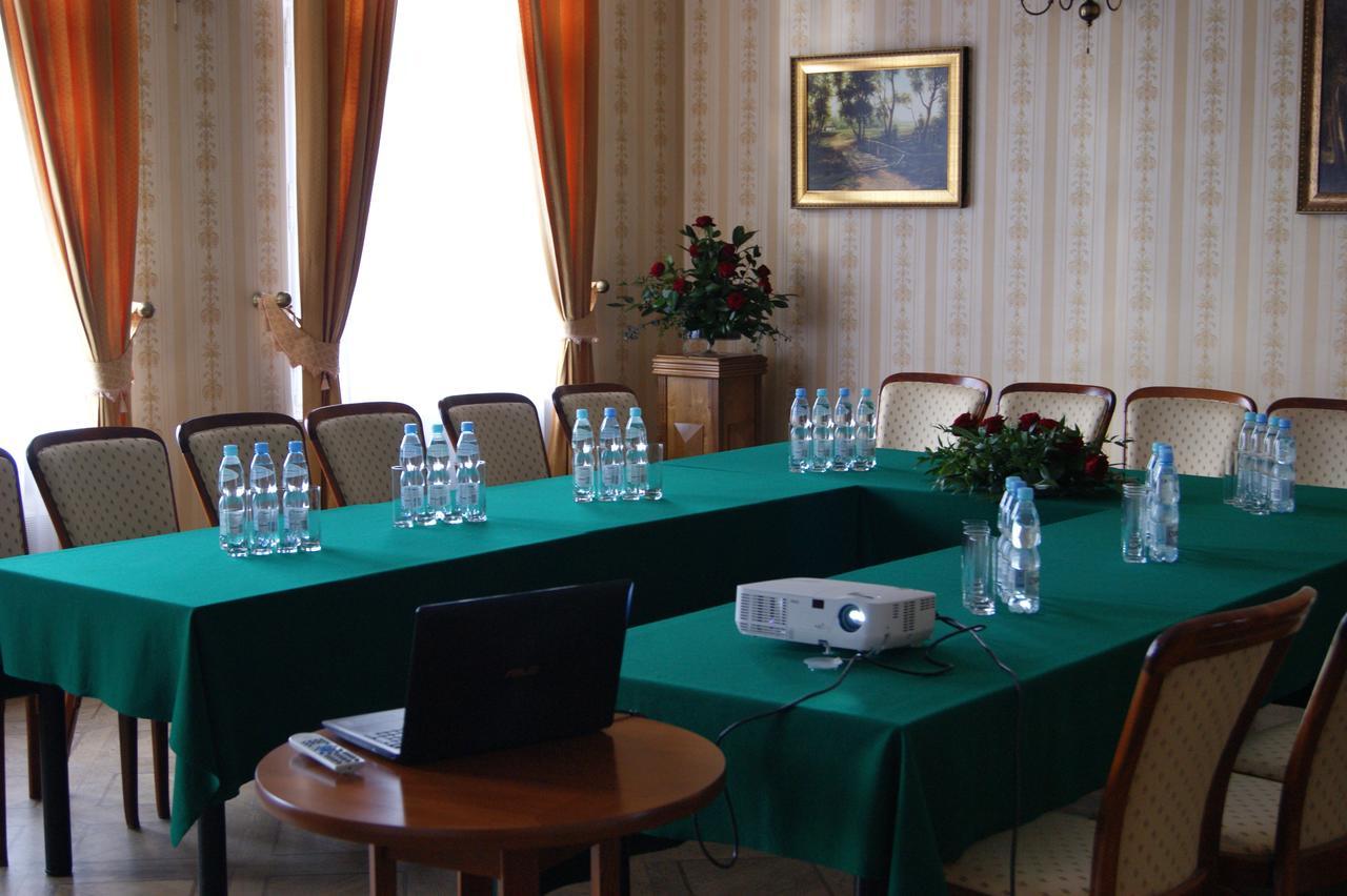 Palac Szczepowice Hotel Eksteriør billede